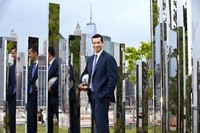 Jason Hart, lawyer in Brooklyn Bridge Park ©Susan FarleyPhotography/NYC and Westchester Portrait Photographer - ©2023 Susan Farley Photography NYC, NY                                                              